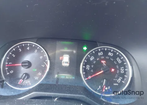 2021 Toyota Rav4 Xle z USA, uszkodzony, nr VIN 2T3W1RFV9MC097488